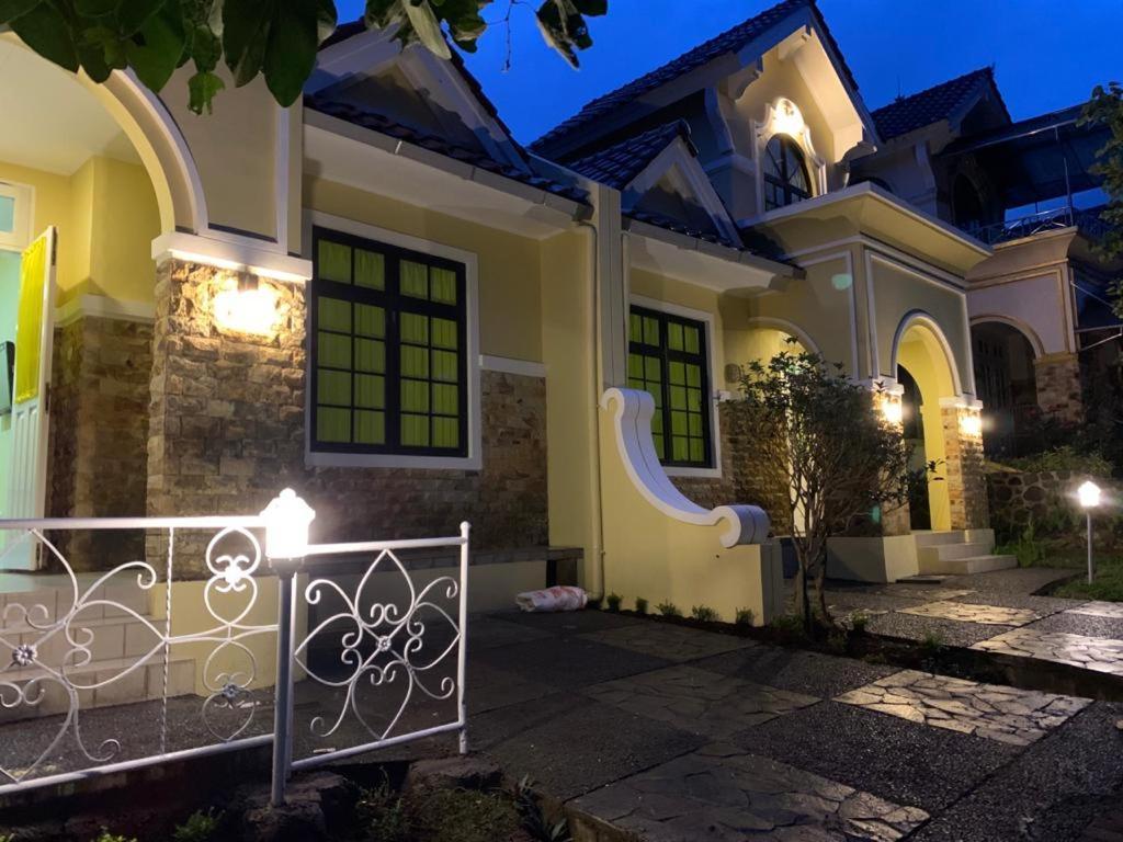 Villa Kota Bunga Cipanas 3 Kamar Baru Renovasi Full Wifi Cikundul Dış mekan fotoğraf